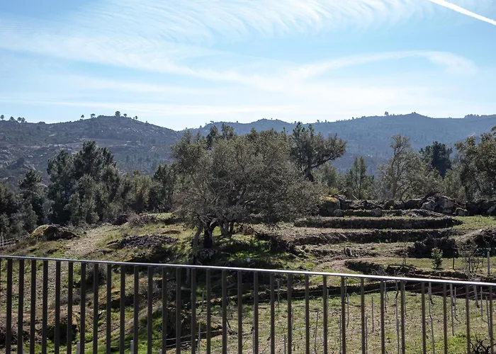 Raposa - Фермерский дом Pegarinhos